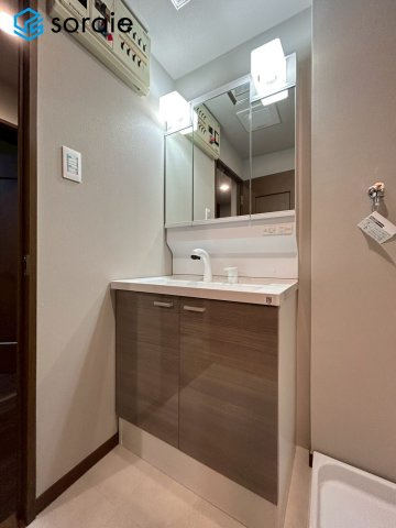 ライオンズガーデン川越　中古マンションの独立洗面台|4/21撮影