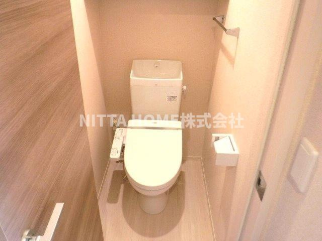 ヴェルデール・ヴィラ のトイレ|ウォシュレット付きのトイレです◎