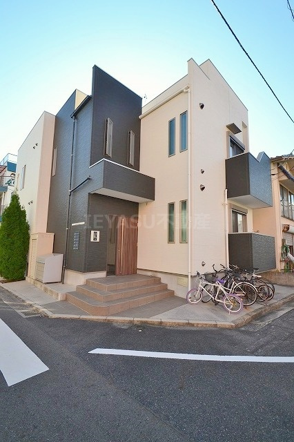 Grandtic JM-road
