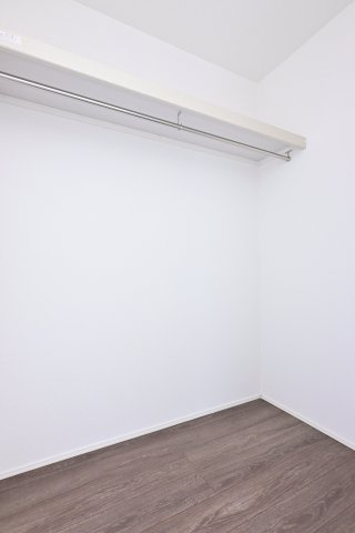 【収納】 | 太田市新田上江田町　タクトホーム | 寝室にはウォークインクローゼットがついておりおしゃれなご家族もうれしい空間です♪