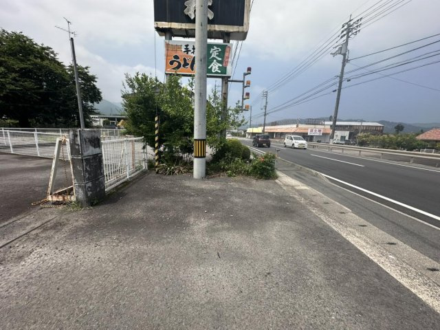 土居町小林　売事務所の周辺