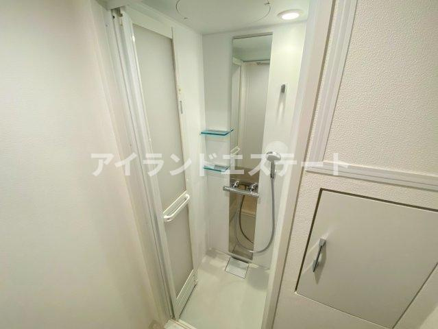 SOCIETY SAKURA-SHIMMACHI　独立洗面台　オートロックのシャワールーム