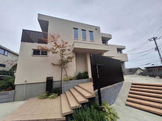 Ｇａｒｄｅｎ　Ｈｉｌｌ