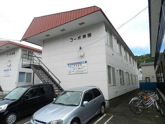 コーポ東園Ｂ棟　（真ん中）