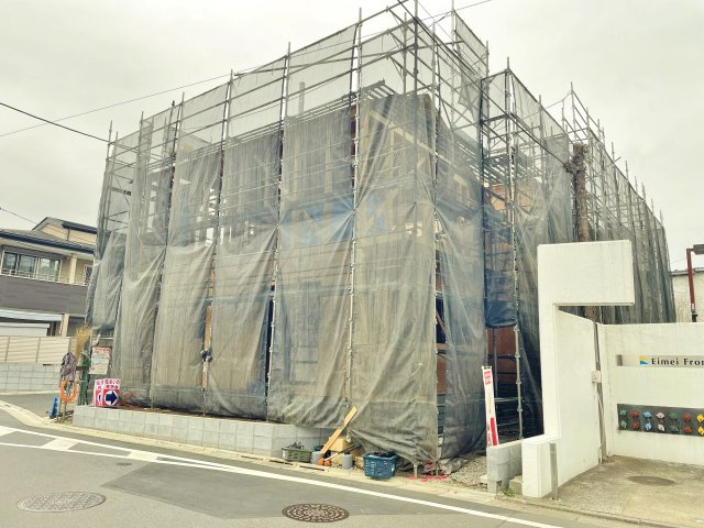 練馬区関町北4丁目 全3棟 1号棟の前面道路含む現地写真|只今一生懸命建築中です♪♪
現地と併せまして、モデルハウスのご案内も可能です
建物の仕様・設備やボリュームをご確認できます