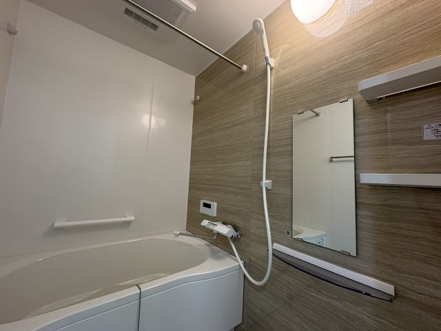 ファミール日進一番館の浴室