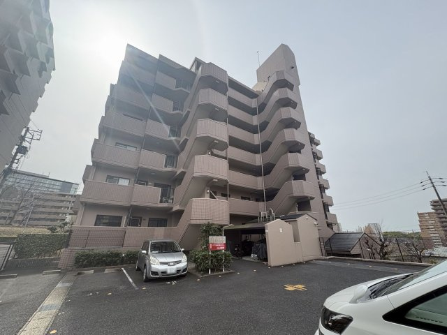 ファミール日進一番館の外観