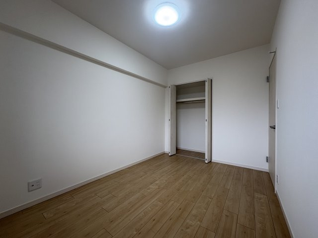 ファミール日進一番館の洋室|洋室約6.0帖