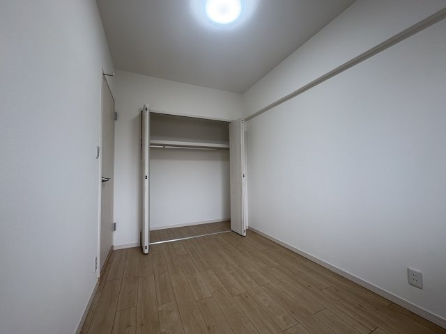 ファミール日進一番館の洋室|洋室約4.8帖