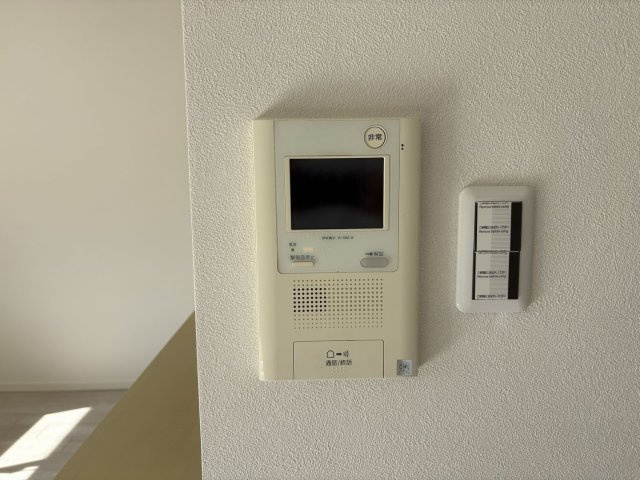 ダイアパレス日進の防犯設備|モニター付きインターホン