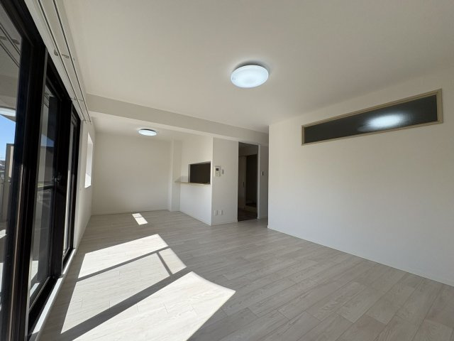 ダイアパレス日進の居間・リビング