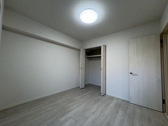 ダイアパレス日進の洋室|洋室約6.8帖