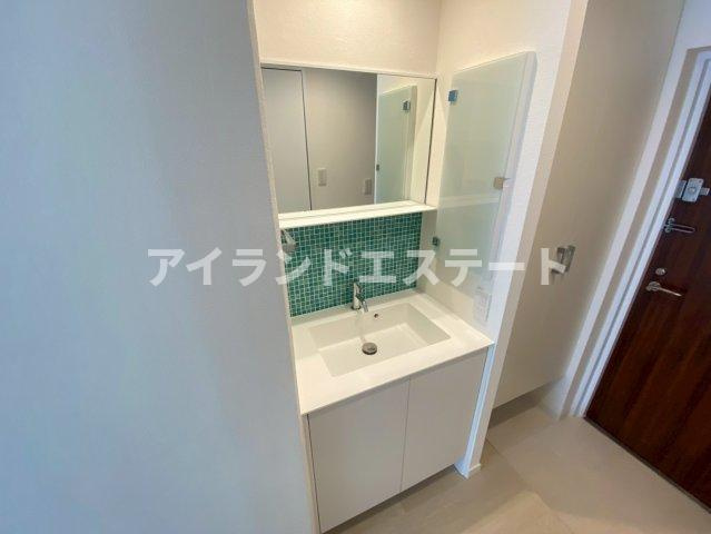 SOCIETY SAKURA-SHIMMACHI　独立洗面台　オートロックの洗面所