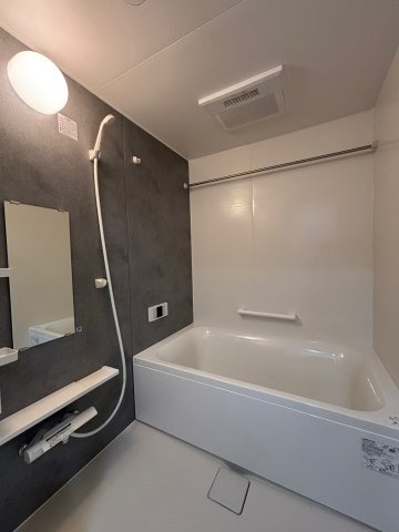 ライオンズガーデン稲沢西棟の浴室