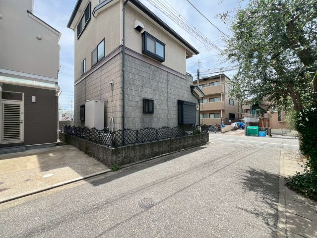 里中町2丁目の前面道路含む現地写真|前面道路