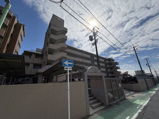 宝マンション滝ノ水の外観