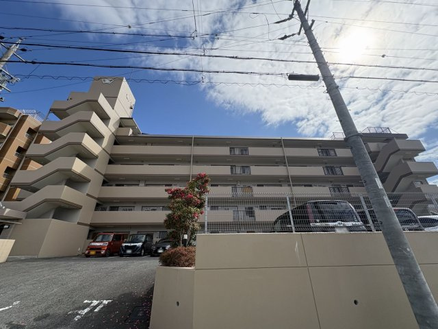 宝マンション滝ノ水の外観