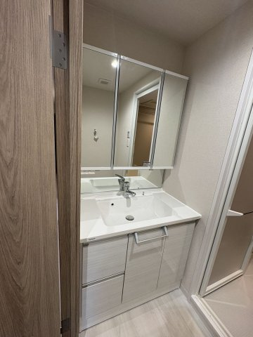 宝マンション滝ノ水の独立洗面台