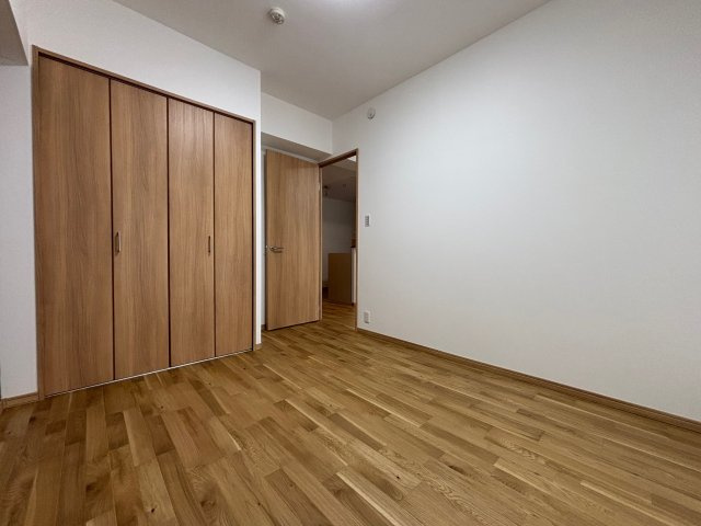 グローリアス有松北の洋室|南西側洋室約6.0帖