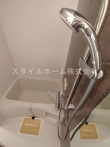 胡蝶羽根井の浴室|別部屋写真です。