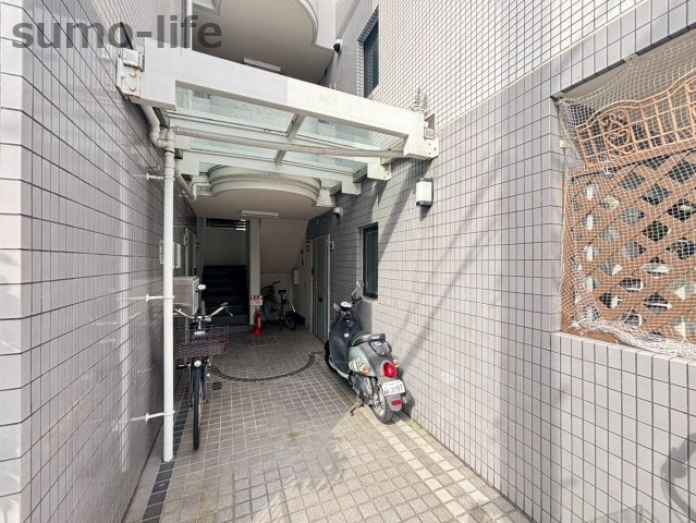 ロイヤルハイツ歌園Ⅱのロビー
