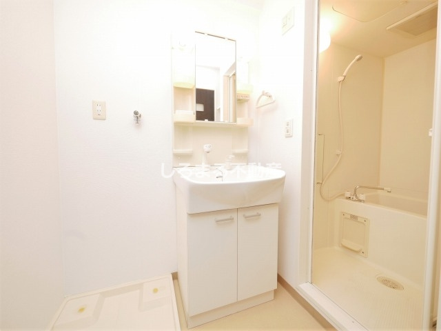 フロンティアタワー九条Ⅲの洗面所