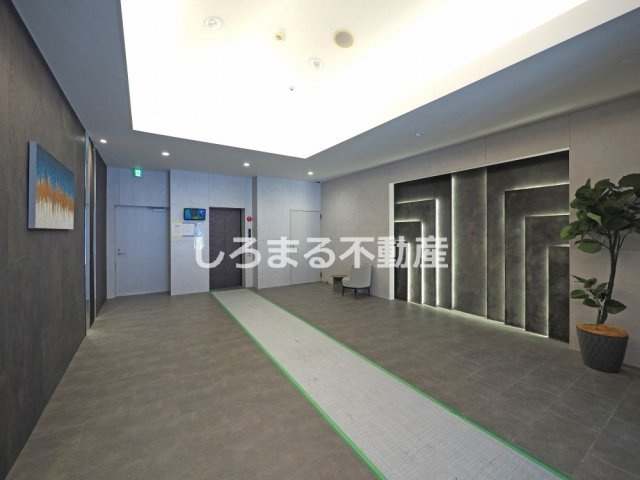 フロンティアタワー九条Ⅲのロビー