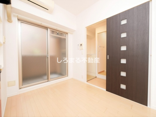 フロンティアタワー九条Ⅲの居間・リビング