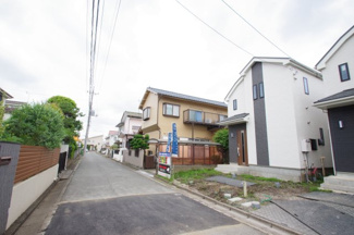 【前面道路含む現地写真】