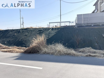【前面道路含む現地写真】 | 大阪市平野区瓜破東八丁目　建築条件無し土地 | ☆建築条件なし☆
前面道路は、幅員約8.95ｍあります♪