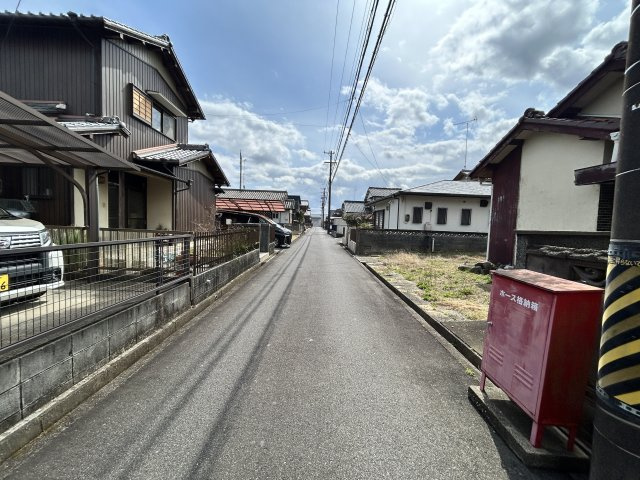 【前面道路含む現地写真】の画像