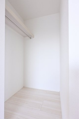 【収納】 | 太田市新田上江田町　タクトホーム | 寝室にはウォークインクローゼットがついておりおしゃれなご家族もうれしい空間です♪