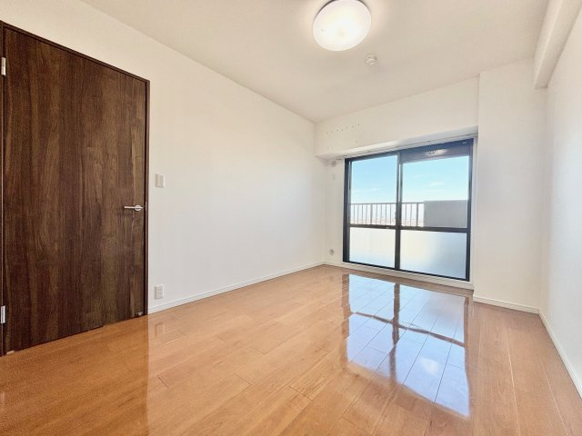 ライオンズマンションニューシティ蟹江六番館の洋室|洋室約6.0帖