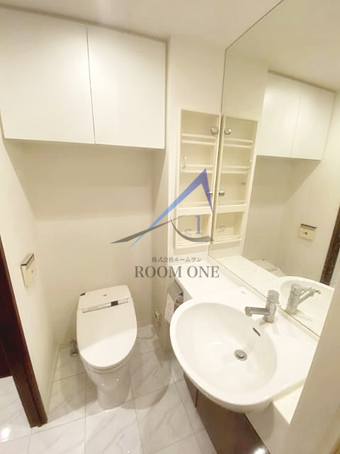 ファーストリアルタワー新宿の洗面所|洗面台です。