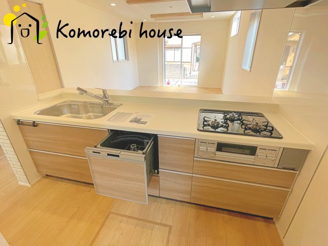 桶川市東2丁目　3期　新築一戸建て　ブルーミングガーデン　01のキッチン|お料理しやすいキッチンです