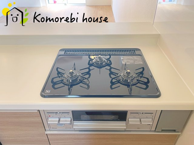 桶川市東2丁目　3期　新築一戸建て　ブルーミングガーデン　01のキッチン|お料理しやすいキッチンです