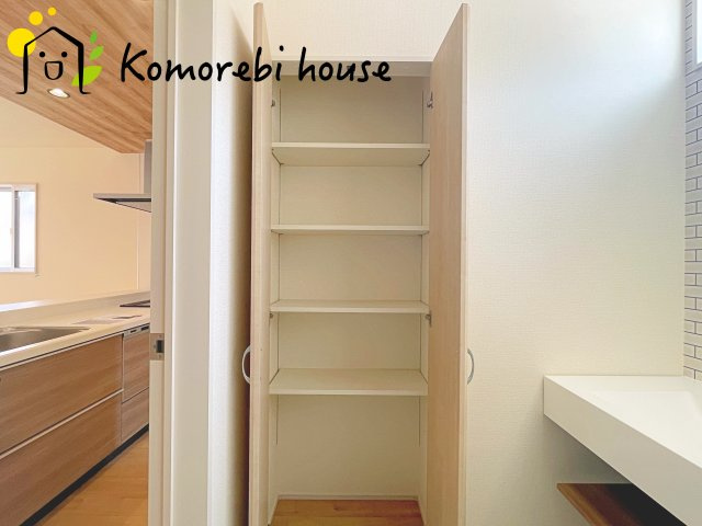 桶川市東2丁目　3期　新築一戸建て　ブルーミングガーデン　01の収納|収納豊富です