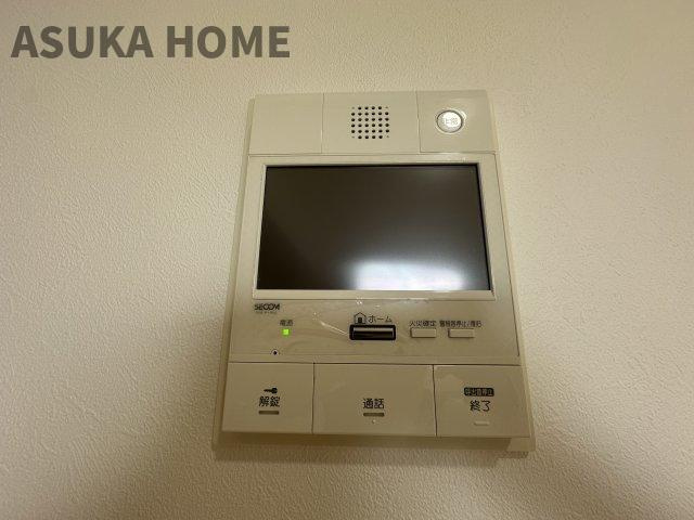 ライオンズマンション横濱本牧ベイステージのバルコニー|広くワイドなスペースになっているので、一度にたくさんの洗濯物が干せそうですね。