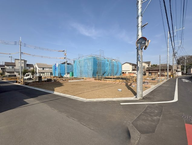 西東京市泉町3丁目 全16棟 2号棟の外観|南側約5ｍ公道×西側約5ｍ公道
　敷地内4.5ｍ道路に面する開発分譲住宅
　～陽当たり良好な角地を含む全16棟