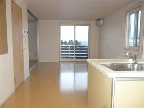 シャーメゾン・ヴィレッタＢの居間・リビング