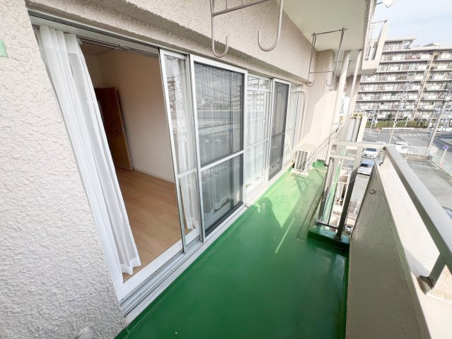向陽ハイツ　302のバルコニー|南向きの陽当たり良好なバルコニーです♪