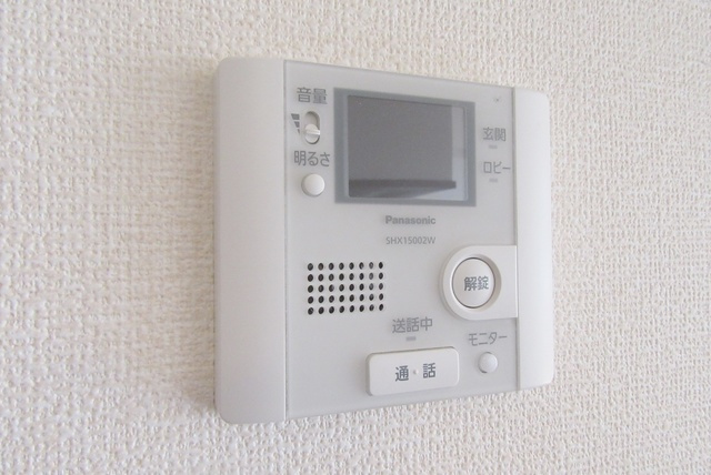コンフォール瑞江９のセキュリティ|お顔が確認できて安心のモニタ付きインターホン完備です♪