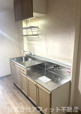 【キッチン】 | ジュネライフA棟 | 吊戸棚付き