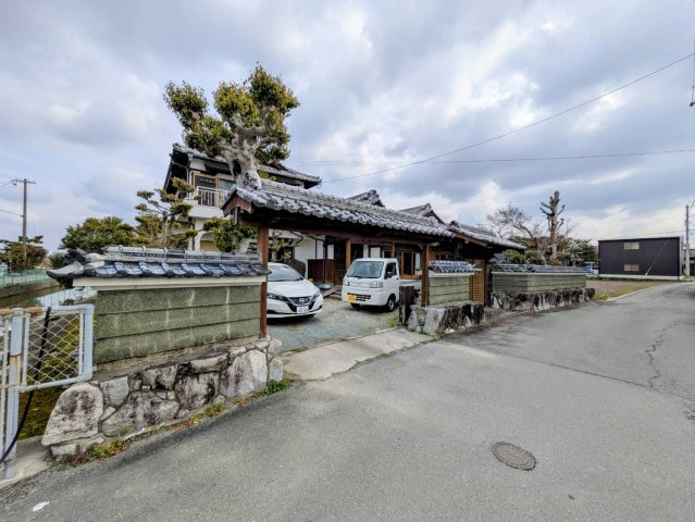 柳川市南浜武の中古一戸建の駐車場