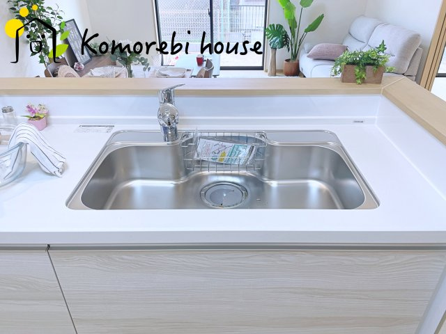 上尾市栄町78番１　新築一戸建て　ハートフルタウン　Aのキッチン|26.3.30撮影済み