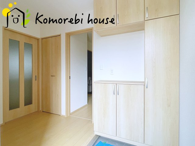 上尾市栄町78番１　新築一戸建て　ハートフルタウン　Aの玄関|26.3.30撮影済み
