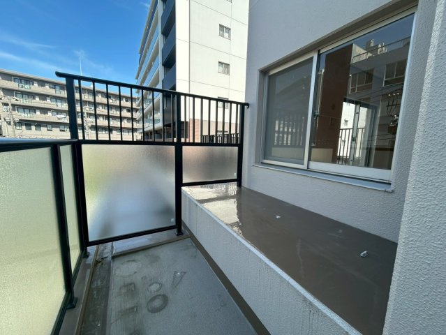 【バルコニー】