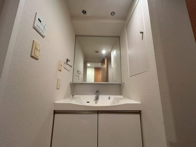 【洗面所】