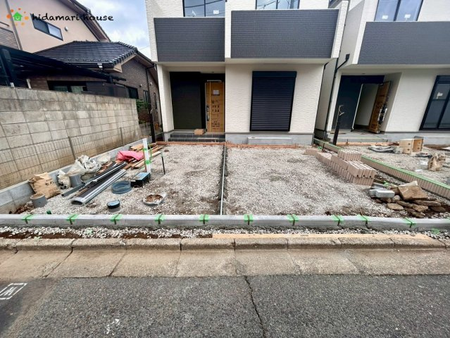 上尾市原市2322　新築戸建　ハートフルタウンAの駐車場