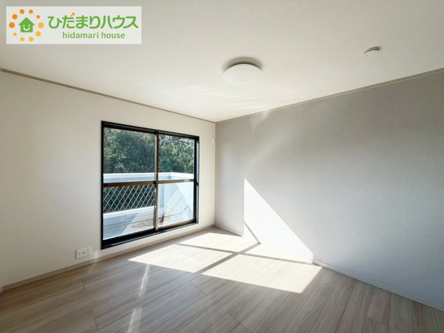 いわき市南台1丁目　中古戸建の洋室|白を基調とした開放感あふれるルームデザイン(^^)